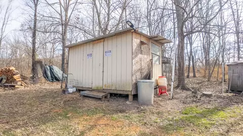 Exterior - 509 Old Cane Bluff Rd, Alton, MO 65606 photo 14 of 14