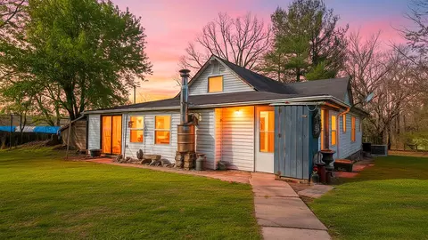 509 Old Cane Bluff Rd, Alton, MO 65606