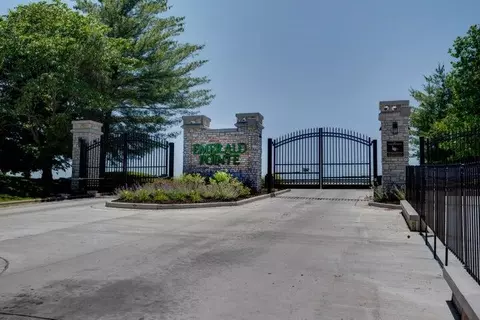 265 Split Rock Dr, Hollister, MO 65672