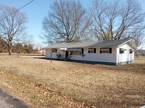 604 N Sycamore St, Buffalo, MO 65622
