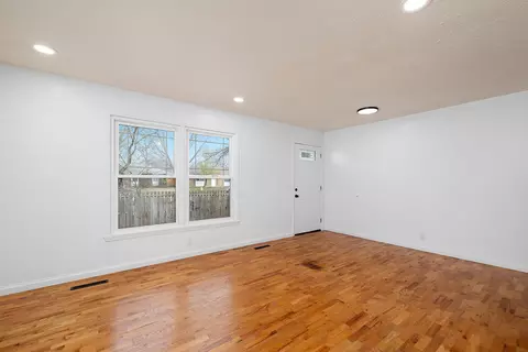 3311 S Jefferson Ave, Springfield, MO 65807 photo 10