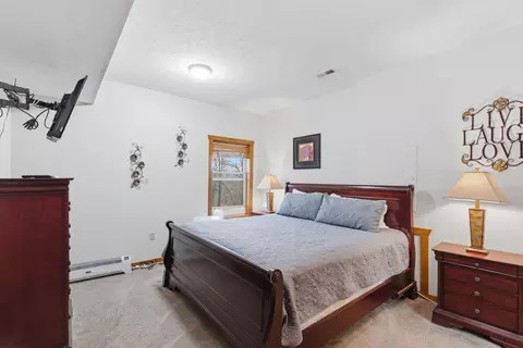 Bedroom - 263 Willow Oak Ln, Branson, MO 65616 photo 9 of 10