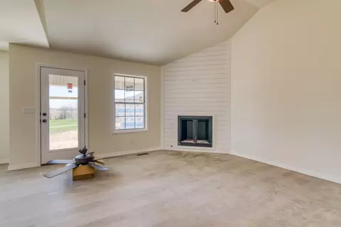673 W Castor Loop, Nixa, MO 65714 photo 7