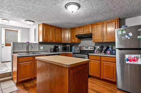 Kitchen - 2081 Sand Ridge Rd, Marshfield, MO 65706 photo 1 of 2