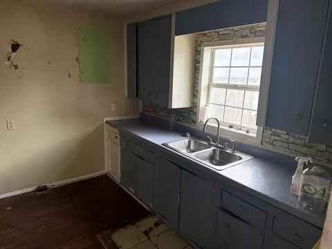 1929 W Calhoun St, Springfield, MO 65802 photo 6