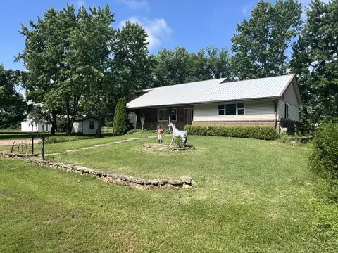 Exterior - 4531 Bado Rd, Cabool, MO 65689 photo 2 of 20