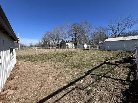 Exterior - 4531 Bado Rd, Cabool, MO 65689 photo 9 of 15
