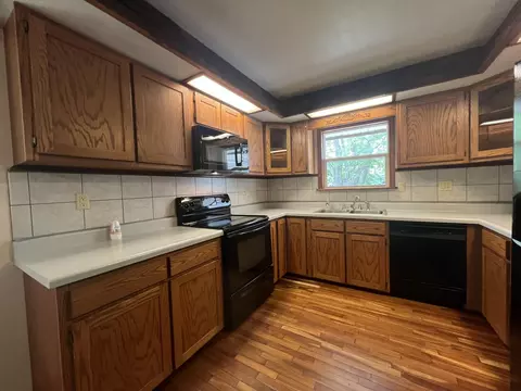 Kitchen - 4531 Bado Rd, Cabool, MO 65689 photo 1 of 3