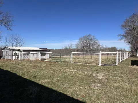 Exterior - 4531 Bado Rd, Cabool, MO 65689 photo 7 of 15
