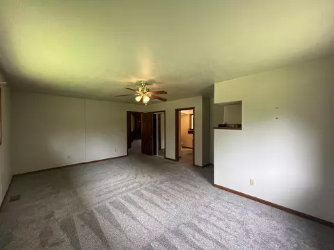 Bedroom - 4531 Bado Rd, Cabool, MO 65689 photo 2 of 5