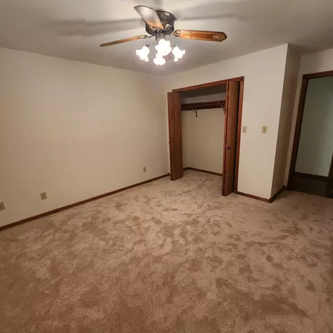 Bedroom - 1107 W Tracy St, Springfield, MO 65807 photo 2 of 5