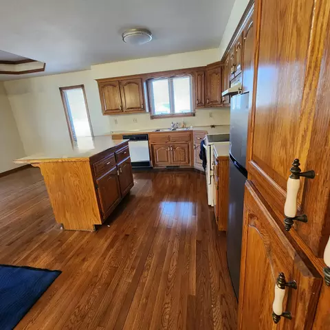Kitchen - 1107 W Tracy St, Springfield, MO 65807 photo 2 of 2
