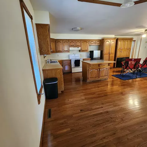 Kitchen - 1107 W Tracy St, Springfield, MO 65807 photo 1 of 2