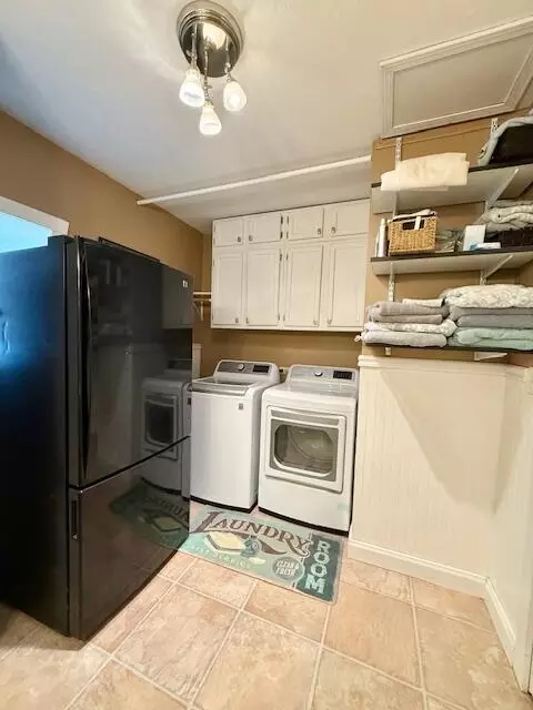 Other - 517 E Catalpa St, Springfield, MO 65807 photo 3 of 5