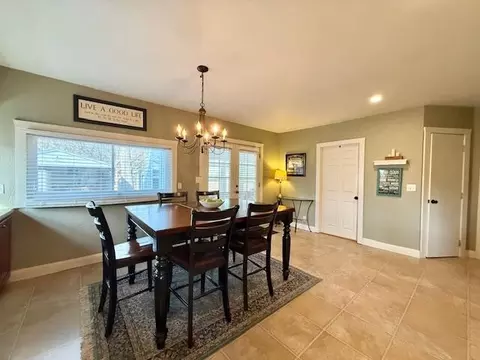 Dining - 517 E Catalpa St, Springfield, MO 65807 photo 2 of 2