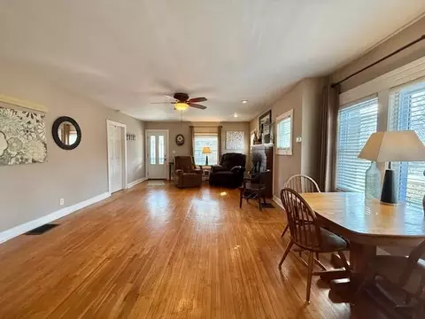 Living - 517 E Catalpa St, Springfield, MO 65807 photo 3 of 4