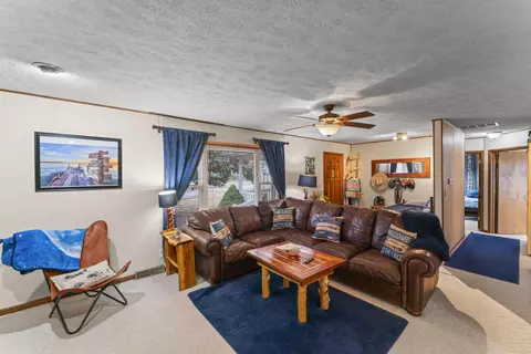 Living - 87 Bluff Ln, Shell Knob, MO 65747 photo 3 of 3