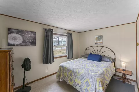 Bedroom - 87 Bluff Ln, Shell Knob, MO 65747 photo 3 of 3