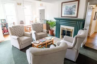 Living - 900 E Walnut St, Springfield, MO 65806 photo 2 of 3