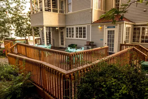 Exterior - 900 E Walnut St, Springfield, MO 65806 photo 7 of 12