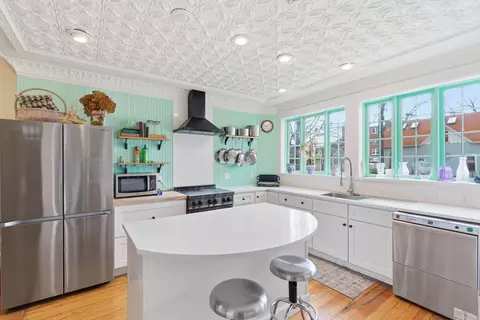 Kitchen - 900 E Walnut St, Springfield, MO 65806 photo 2 of 3