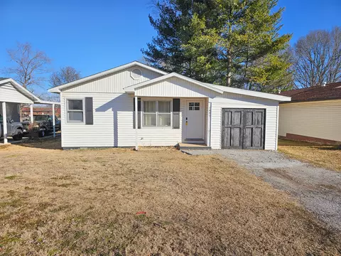 1435 W 6th St, West Plains, MO 65775