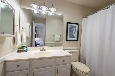 Bath - 246 Turnberry Dr #2, Branson, MO 65616 photo 1 of 2