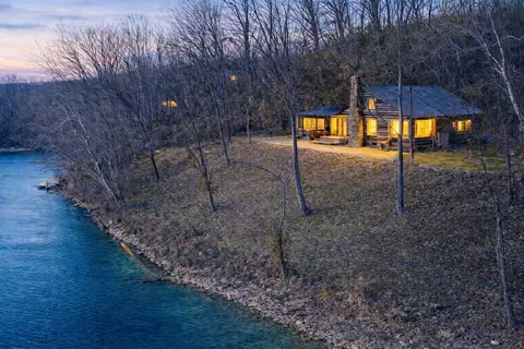 13 Walleye Ln, Doniphan, MO 63935