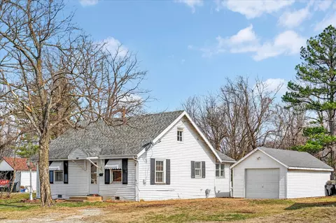 440 S White Oak Rd, Marshfield, MO 65706