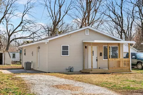2024 N Columbia Ave, Springfield, MO 65803
