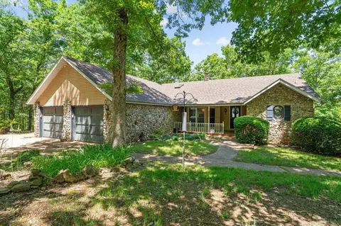 277 Arizona Dr, Branson, MO 65616