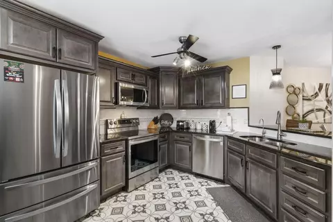 Kitchen - 305 Wimbledon Dr #2, Branson, MO 65616 photo 1 of 2