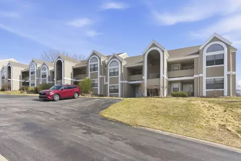 305 Wimbledon Dr #2, Branson, MO 65616