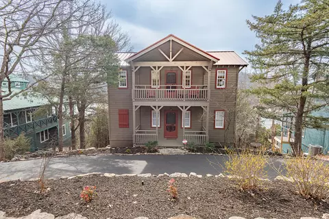 264 Crooked Ln, Blue Eye, MO 65611
