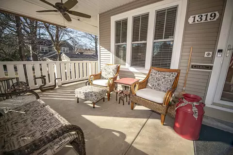 1319 E Monroe St, Springfield, MO 65804 photo 42