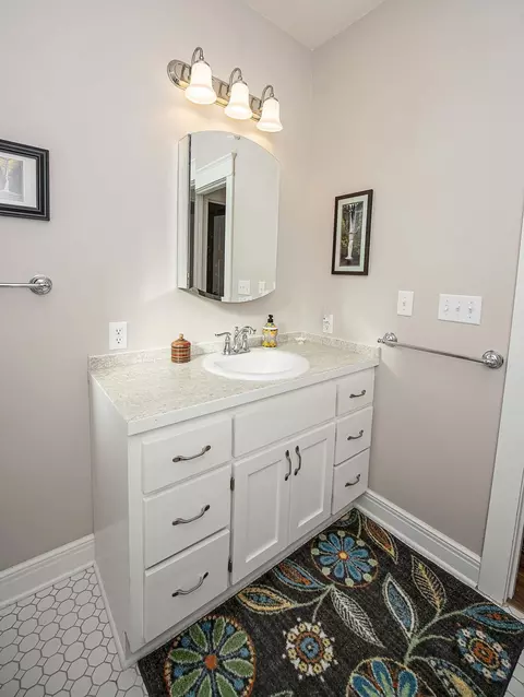 1319 E Monroe St, Springfield, MO 65804 photo 30