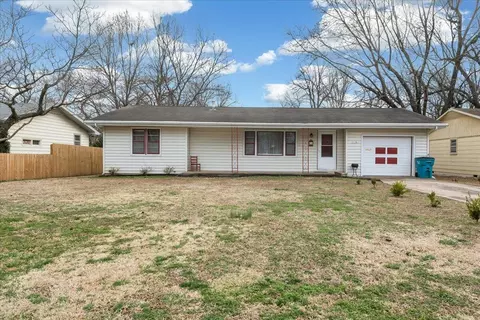2176 E Cinderella Rd, Springfield, MO 65804 photo 1