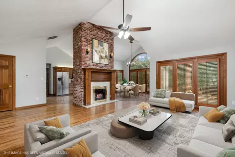 3534 E Whitehall Dr, Springfield, MO 65809 photo 6