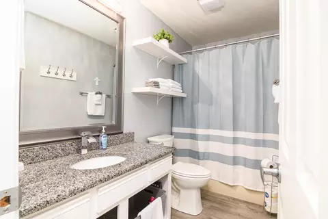 Bath - 320 Turnberry Rd # 2, Branson, MO 65616 photo 1 of 3