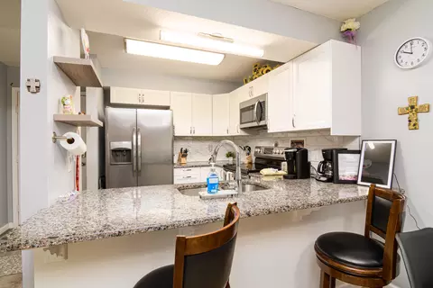 Kitchen - 320 Turnberry Rd # 2, Branson, MO 65616 photo 4 of 4