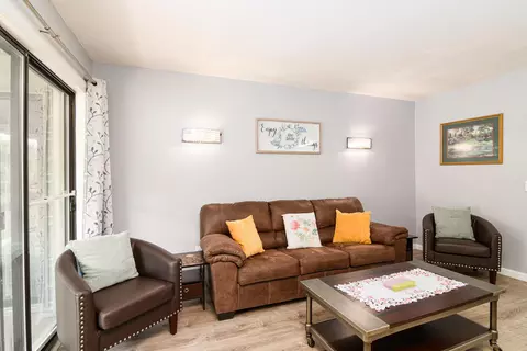 Living - 320 Turnberry Rd # 2, Branson, MO 65616 photo 2 of 4