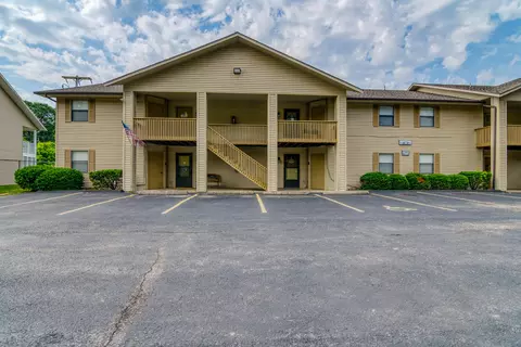Exterior - 320 Turnberry Rd # 2, Branson, MO 65616 photo 7 of 8