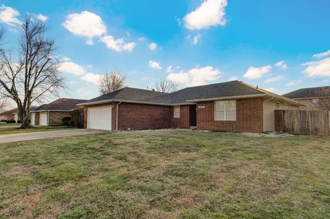 5567 S Jefferson Ave, Springfield, MO 65810 photo 2