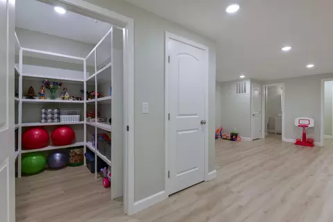 Entry Way - 325 Southview Dr, Branson, MO 65616 photo 2 of 3