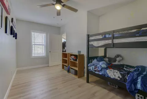 Bedroom - 325 Southview Dr, Branson, MO 65616 photo 6 of 10