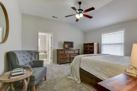 Bedroom - 325 Southview Dr, Branson, MO 65616 photo 1 of 10
