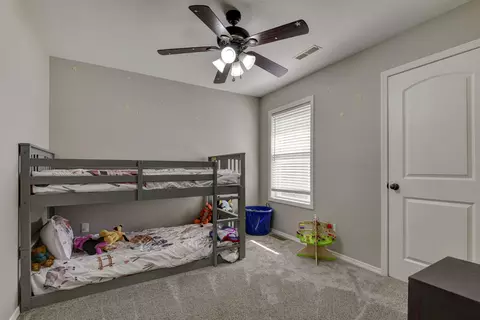 Bedroom - 325 Southview Dr, Branson, MO 65616 photo 4 of 10