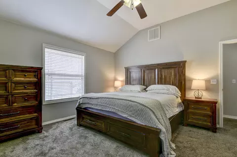 Bedroom - 325 Southview Dr, Branson, MO 65616 photo 2 of 10