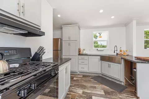 Kitchen - 500 Briggs Rd, Walnut Shade, MO 65771 photo 3 of 4