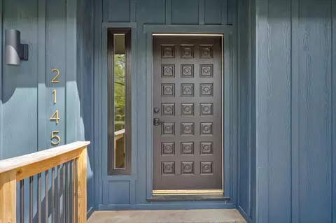 Entry Way - 2145 E Shady Glen Dr, Springfield, MO 65804 photo 1 of 5